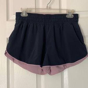 🍋 EUC LuLulemon Reversible Shorts - Size 6 🍋